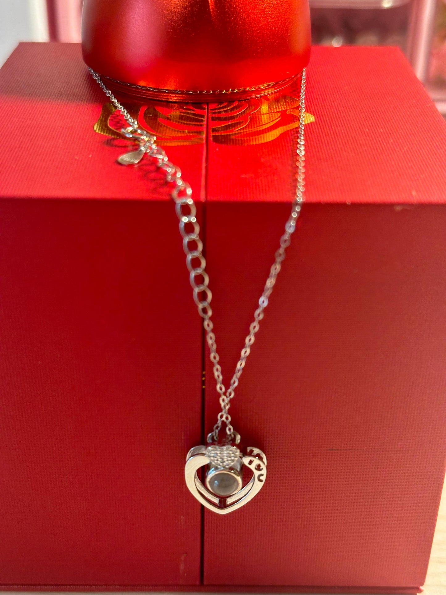 HotRose Double Heart Plata 925™ Conjunto con collar “te amo en 100 idiomas” en caja de rosa ascendente