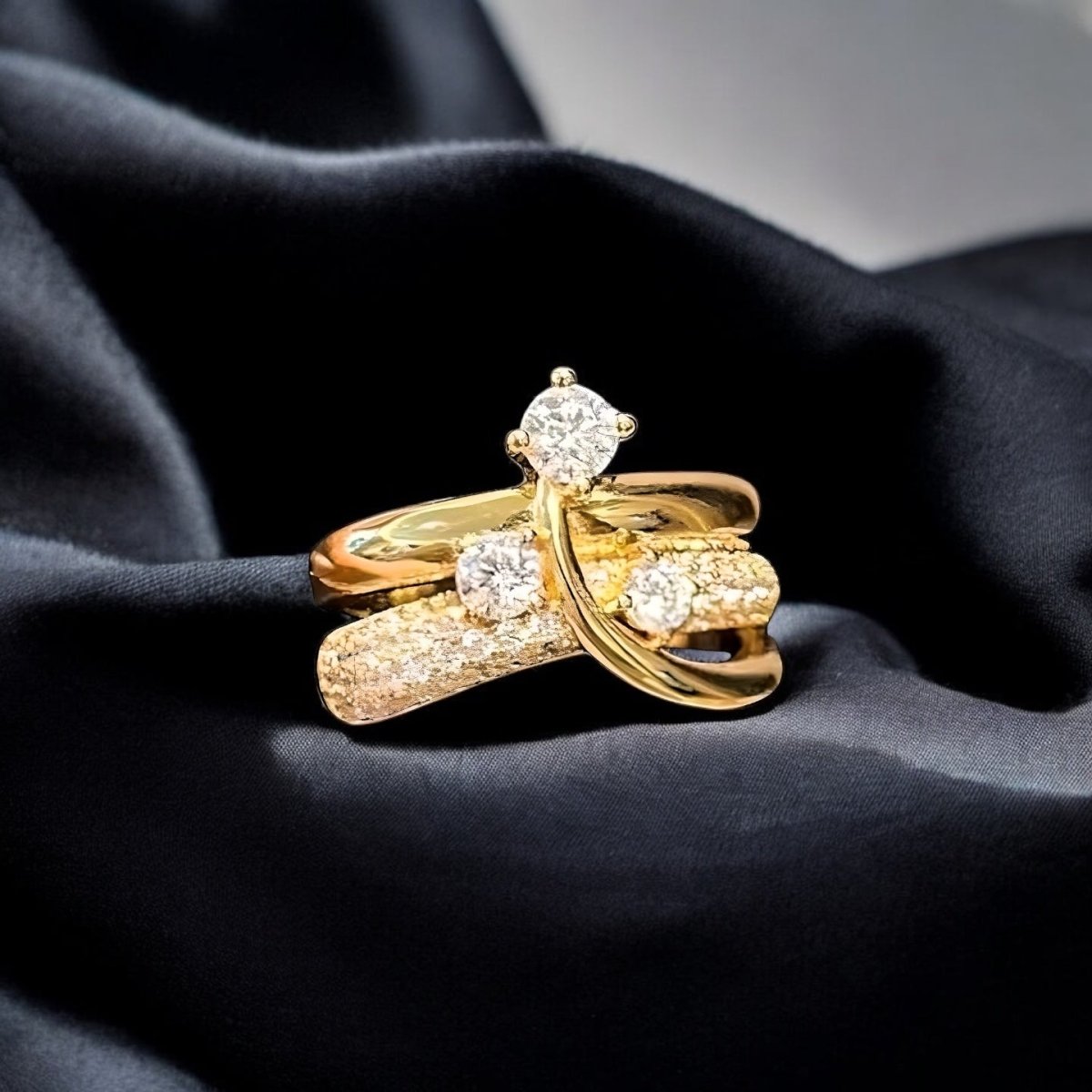 Carry me Estrella Fugaz™ Exclusivo anillo de 3 estrellas en doble capa, bañado en oro y ajustable